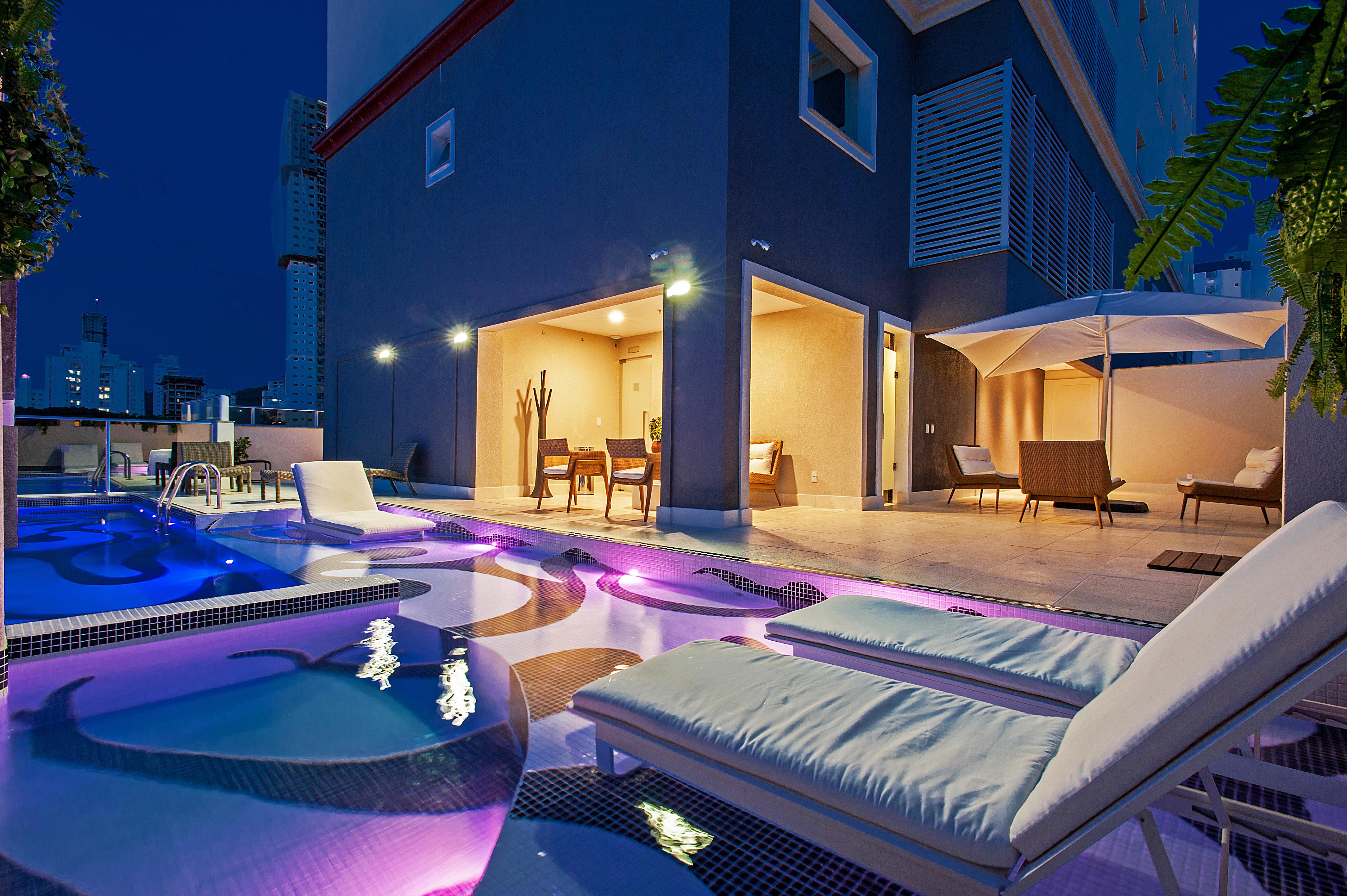 Brut By Slaviero Hoteis Balneario Camboriu Luaran gambar